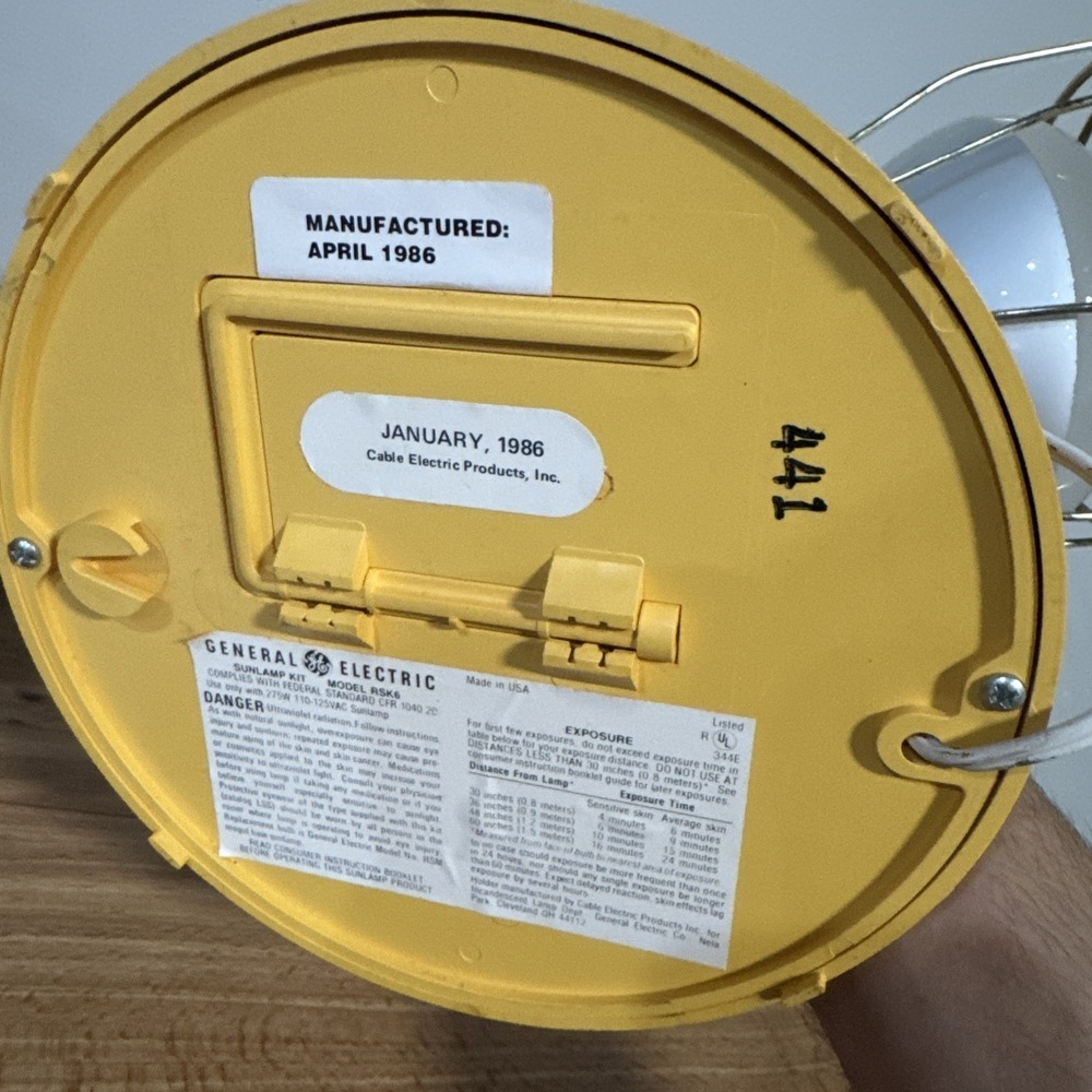 Vintage General Electric GE Deluxe Sunlamp Time-A-Tan Kit Model RSK6A- Works! - Picture 8 of 8
